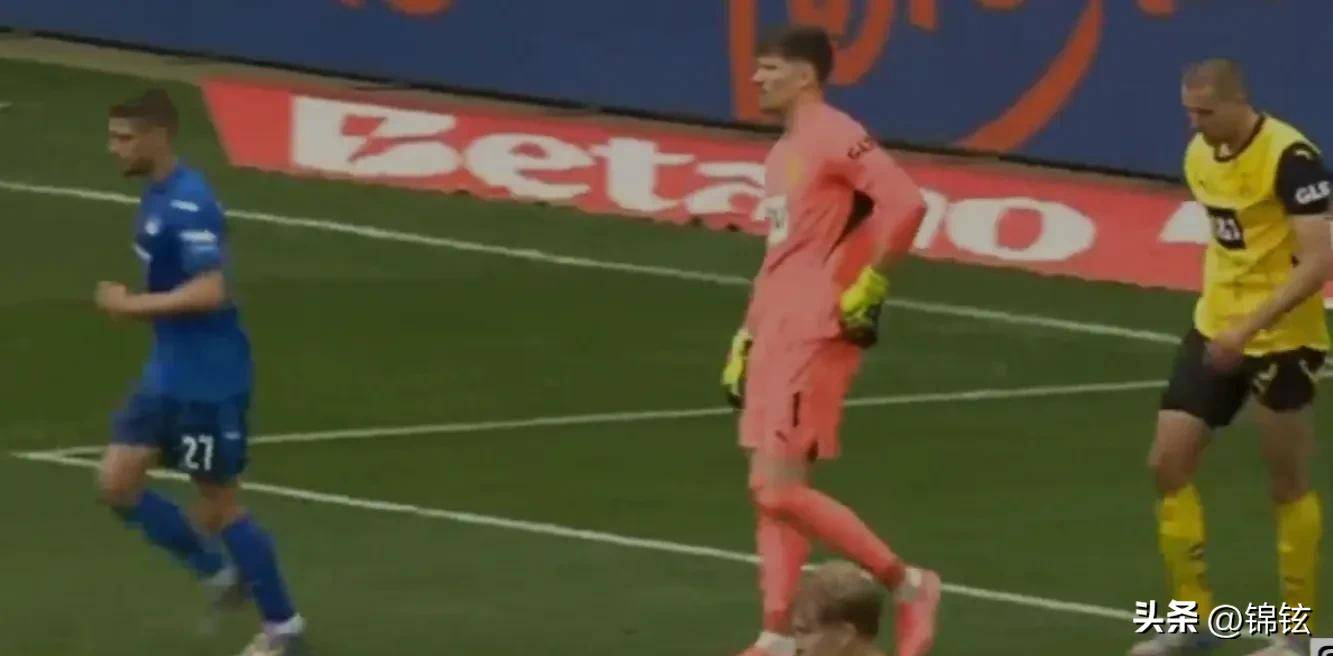 开云体育-斯图加特客场不敌法兰克福，惨遭失利