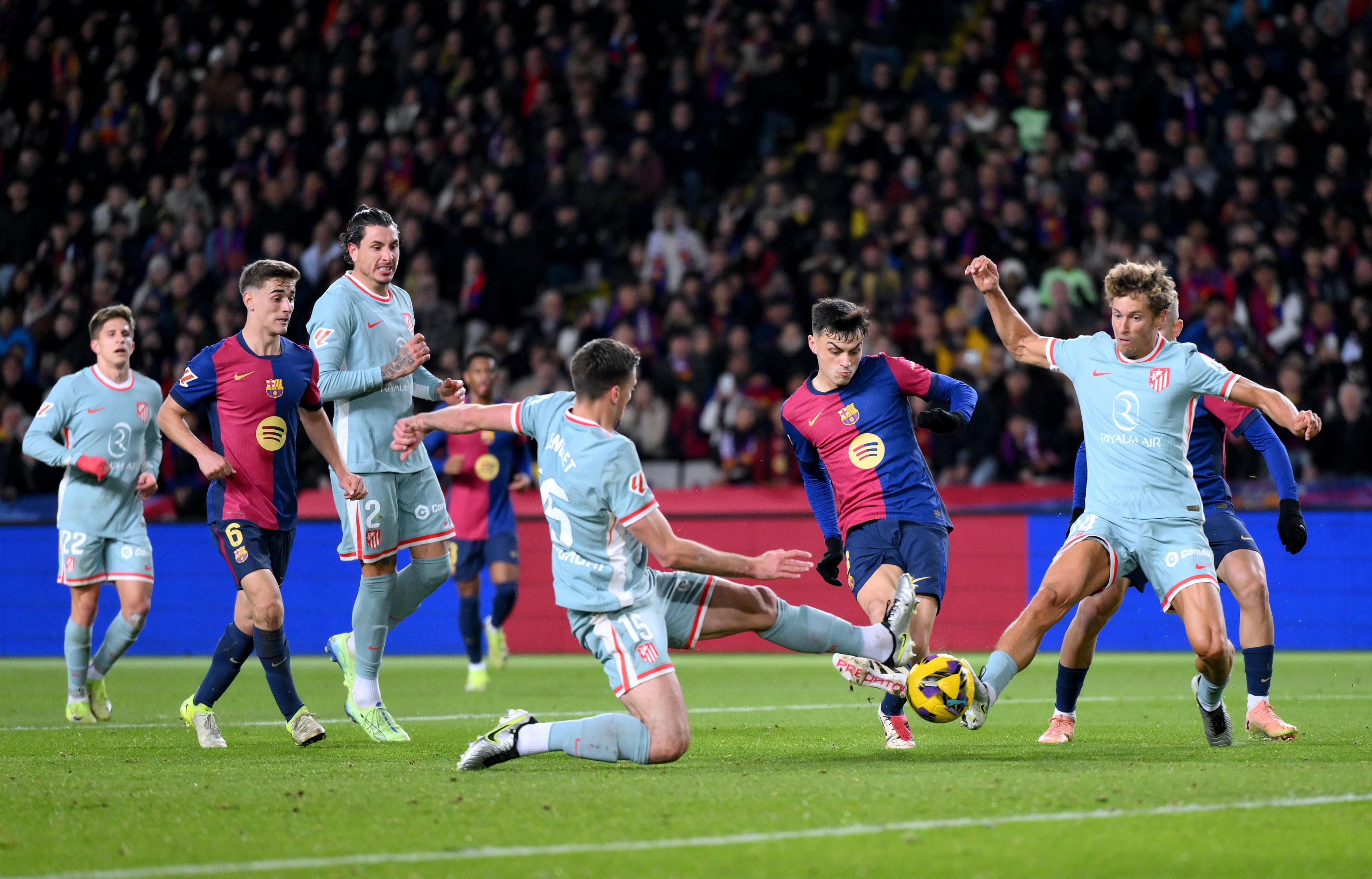 世界联赛战火激烈，赛事精彩纷呈的简单介绍