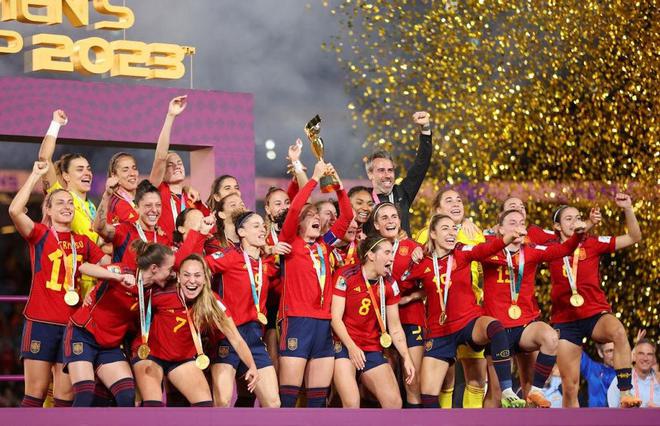 西班牙女足团队合作获得关键胜利 西班牙女足团队合作获得关键胜利