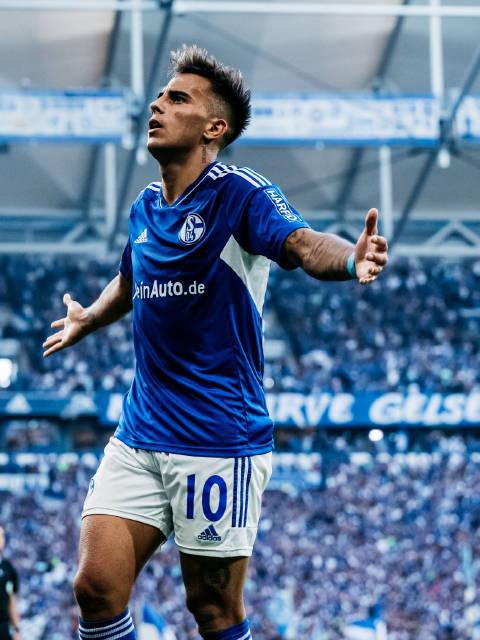 沙尔克陷入连败泥潭,球迷忧心球队表现 沙尔克陷入连败泥潭,球迷忧心球队表现