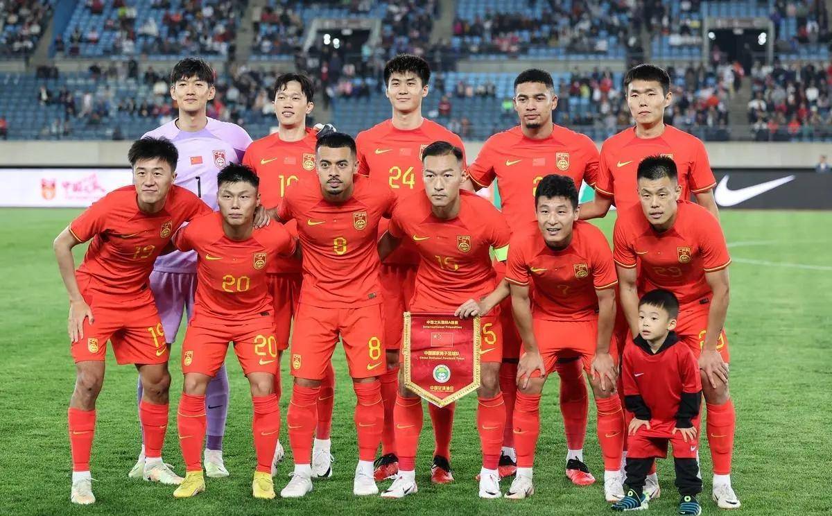 开云体育入口-近期国内足球联赛赛况如何？球队竞争激烈！的简单介绍