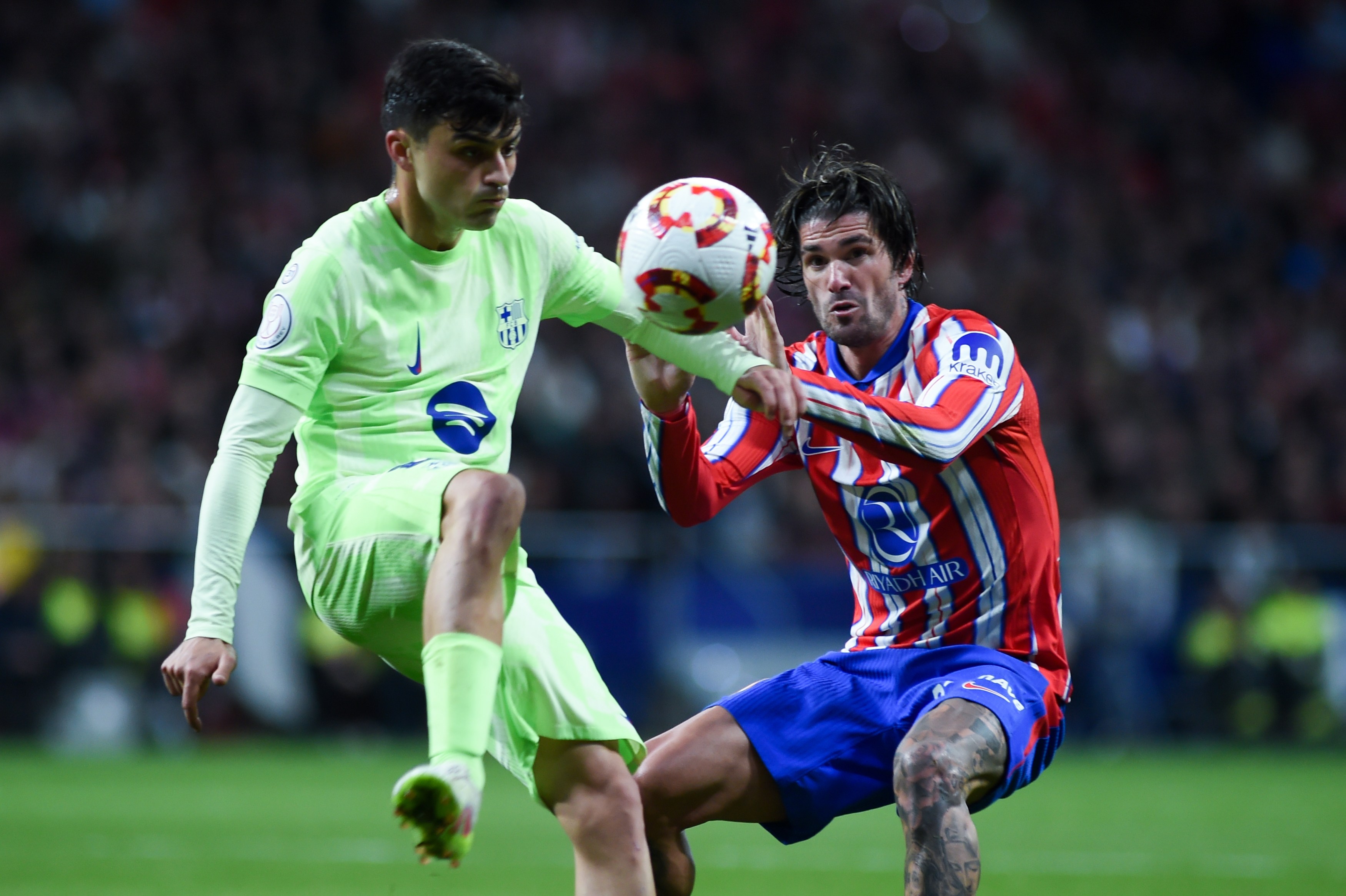 开云平台-足球赛季竞技火爆，争夺王者之位