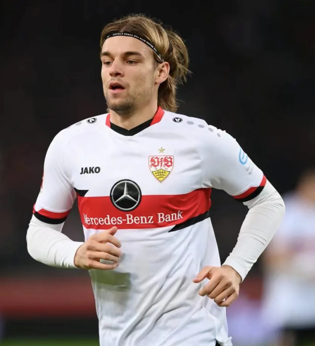 萨索洛整体表现不佳，球迷呼吁加紧训练