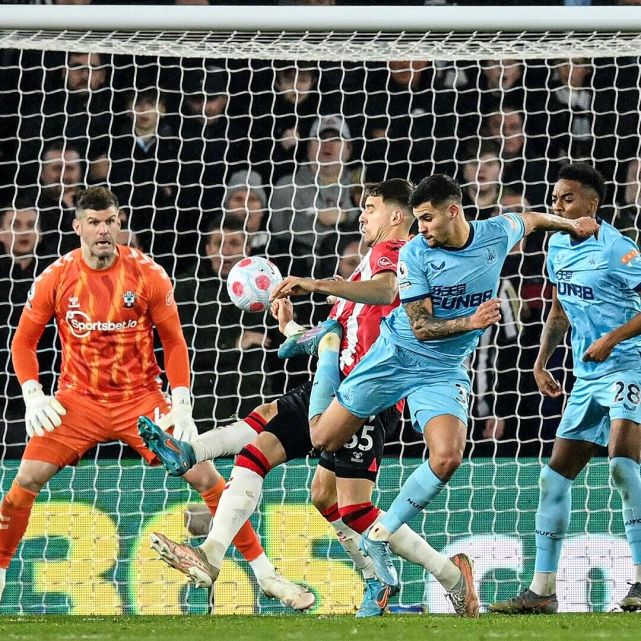 开云体育app-朗斯遭遇连败，保级形势岌岌可危的简单介绍