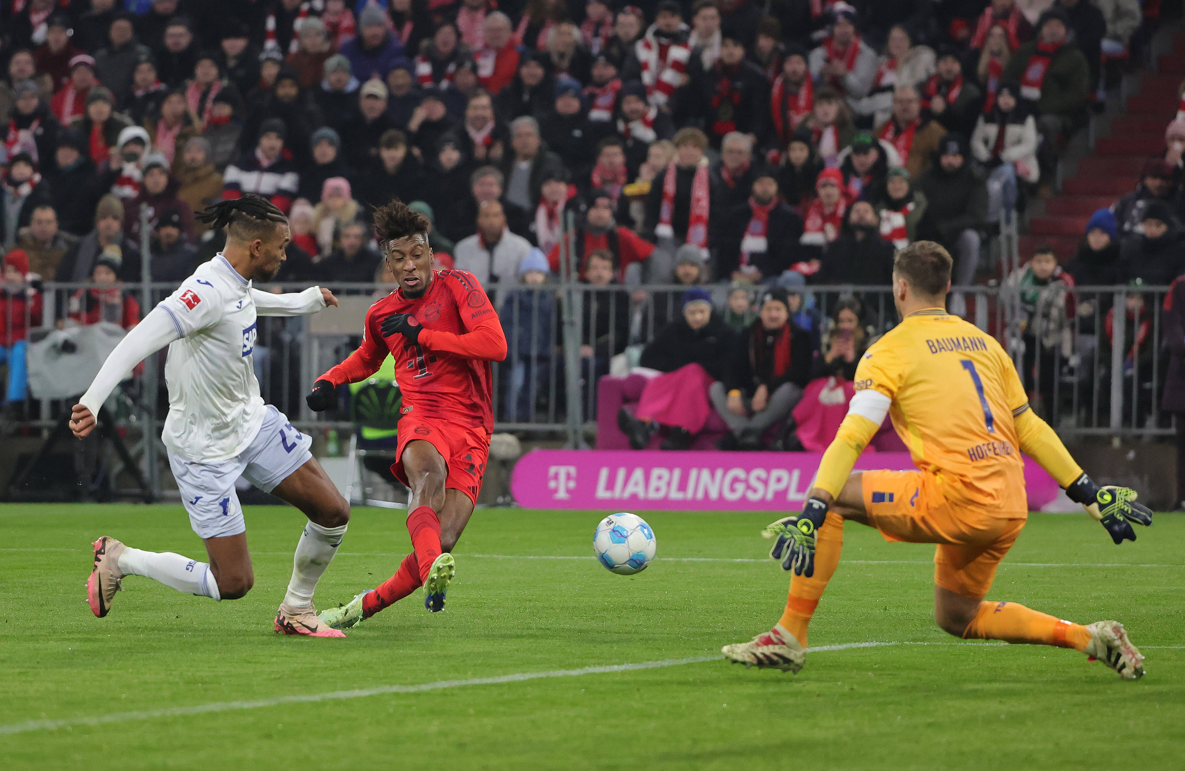 拜仁慕尼黑的夺冠之路，德甲优势明显领跑