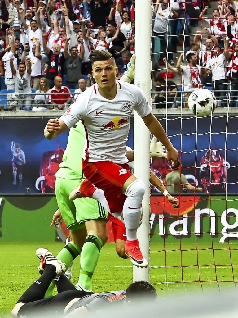 开云体育平台APP-莱比锡红牛客场不敌法兰克福，遭遇两连败的简单介绍