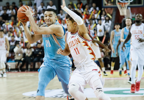 北京北控客场战平深圳佳兆业，客场保持不败