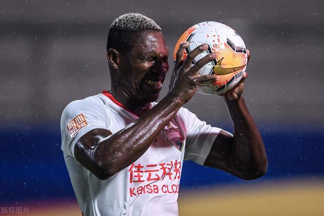 关于广州富力遭遇惨败，士气受挫的信息