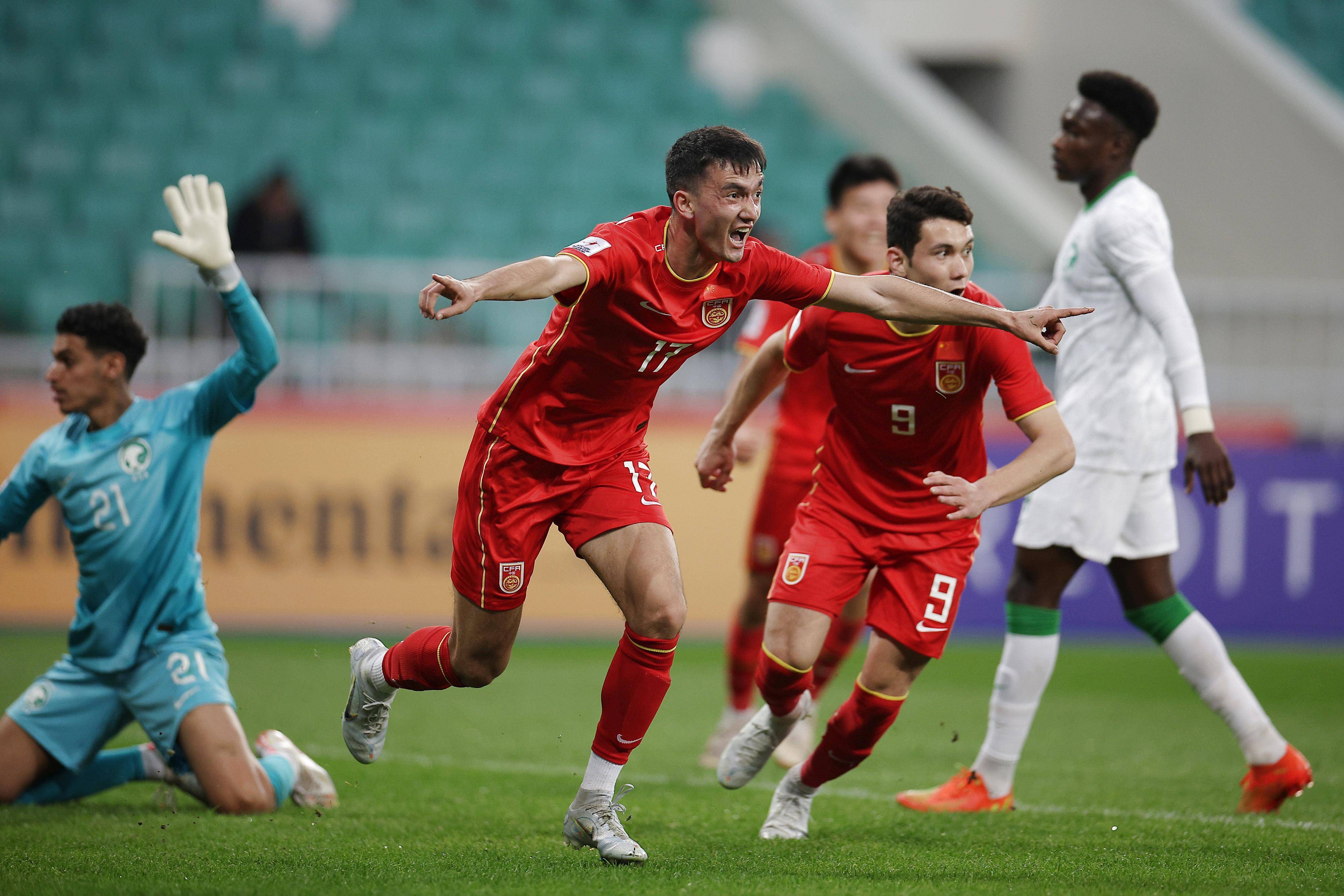 马来西亚运动员崭露头角，夺得赛场风采