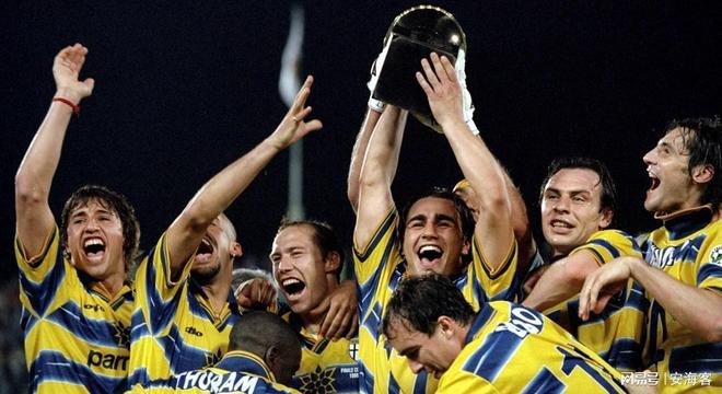 关于帕尔马队再遭打击，意甲保级之路艰难的信息