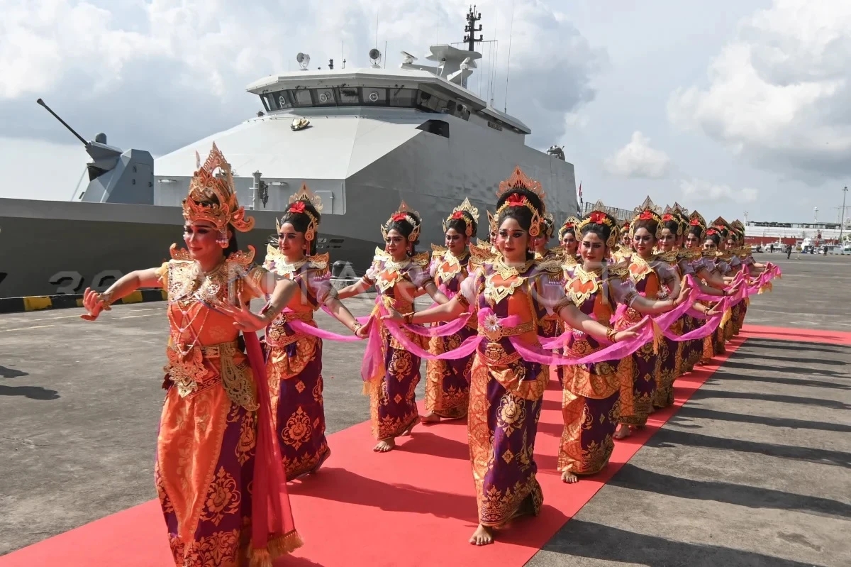 印度尼西亚代表团取得优异成绩，引人瞩目