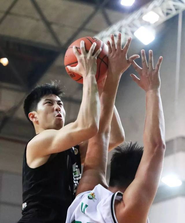 东南亚杯篮球联赛半决赛擂台赛火爆开赛的简单介绍