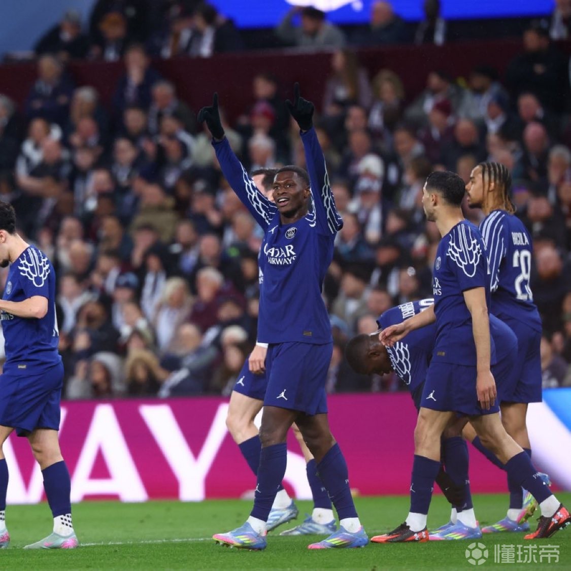 开云平台-里昂对阵巴黎圣日耳曼，背水一战求胜