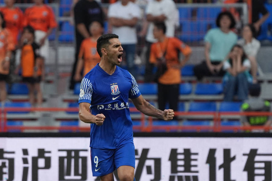 申花客场绝杀，落后三球逆转胜利