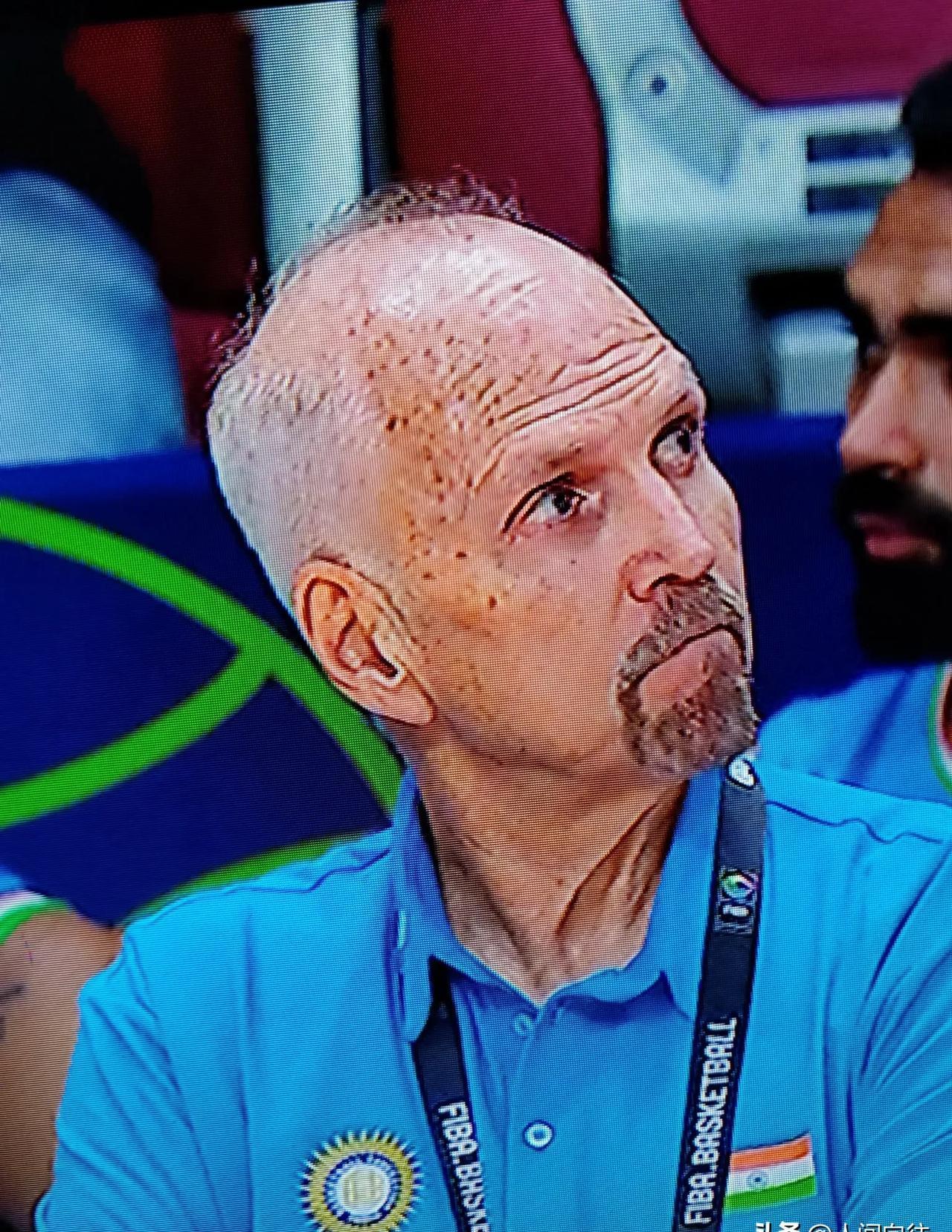 西亚球队晋级下一轮，期待更好表现