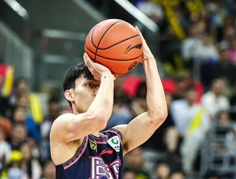 开云体育下载-包含队内战术调整成功士气高涨共心迈向胜利的词条