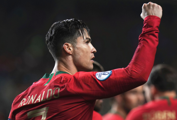 开云体育平台APP-包含白俄罗斯欧预赛大胜立陶宛，跻身前列的词条