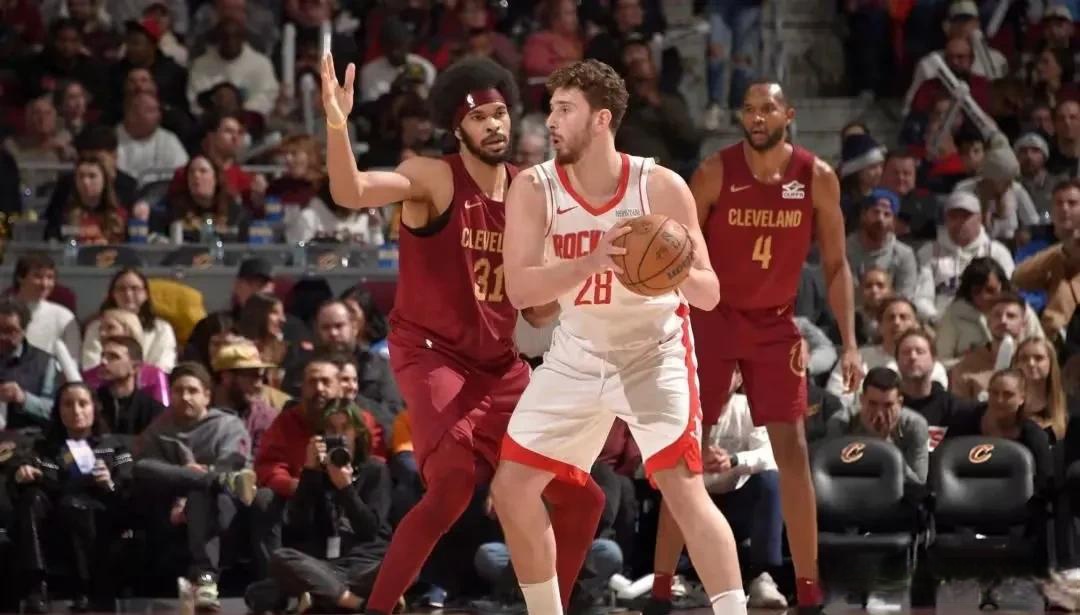 开云体育入口-火箭队继续胜利，战胜骑士队