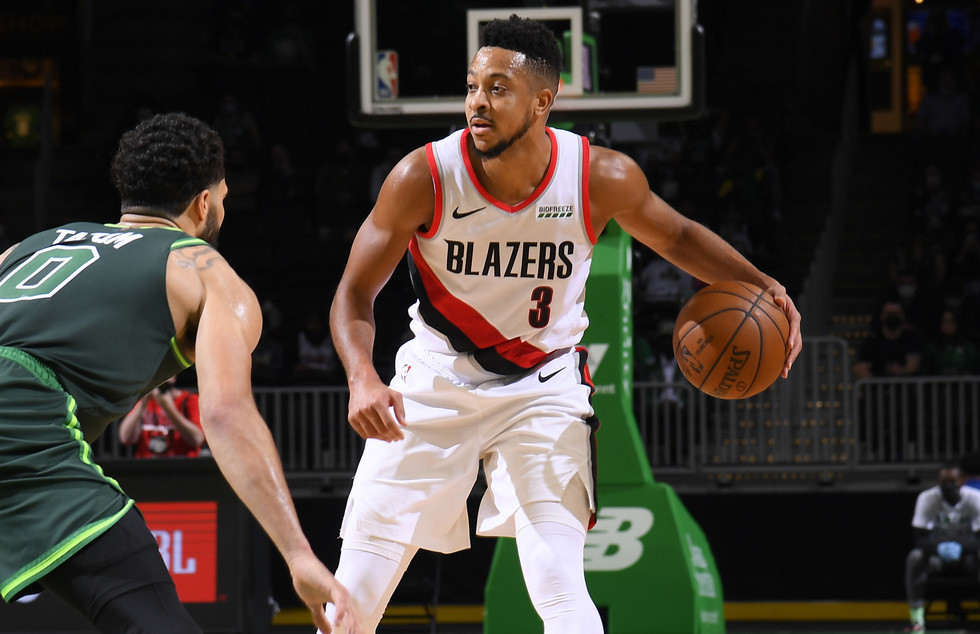 开拓者惨败独行侠，战绩继续下滑