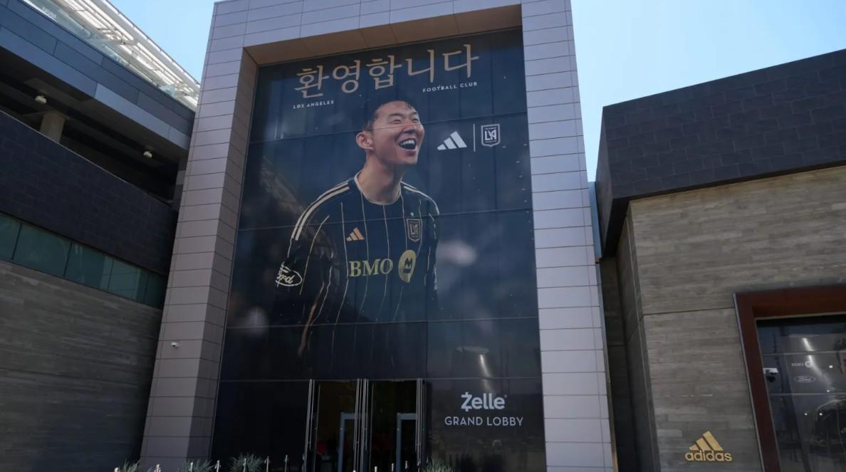 孙兴慜破门制胜多特蒙德反超拜仁