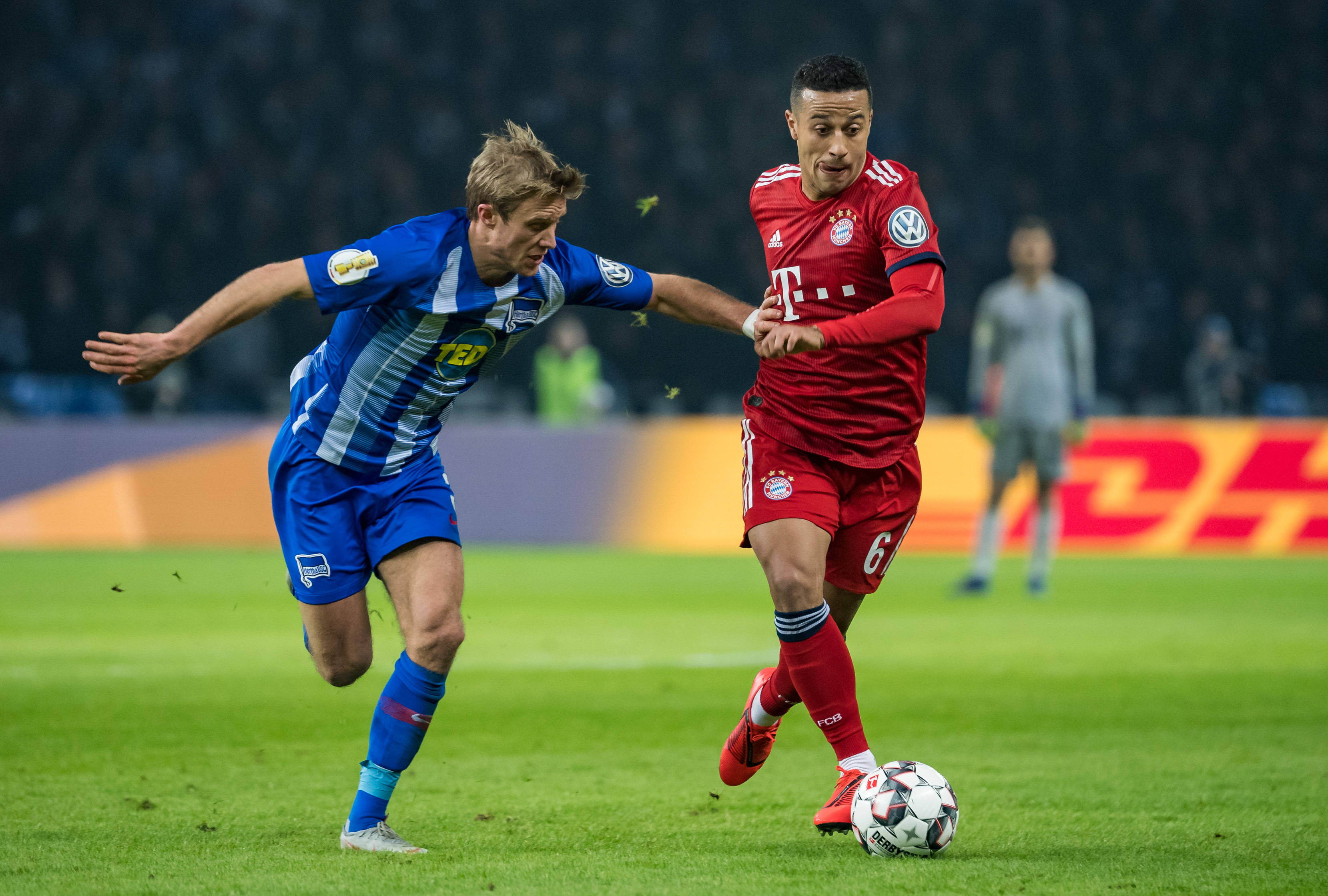 开云体育-包含多特蒙德对阵汉诺威96，险胜保持领先的词条