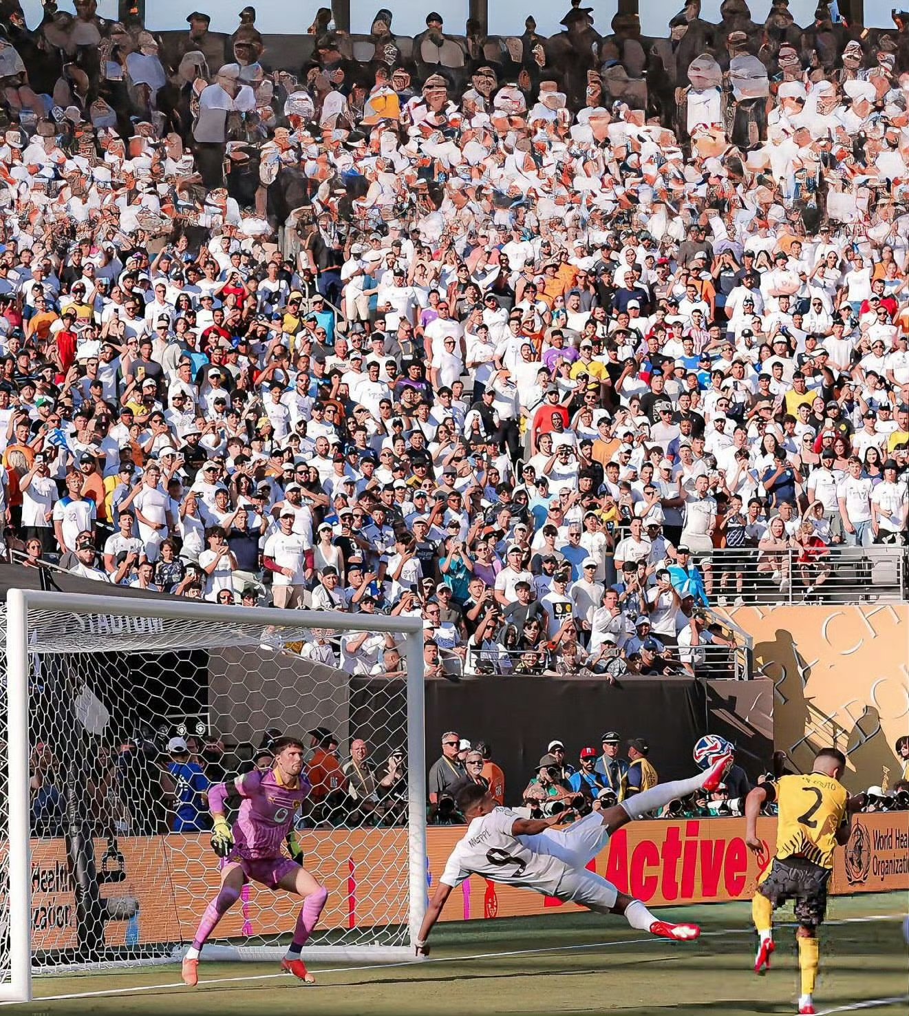 希腊翻盘皇马,佩德里带队取胜 希腊翻盘皇马,佩德里带队取胜